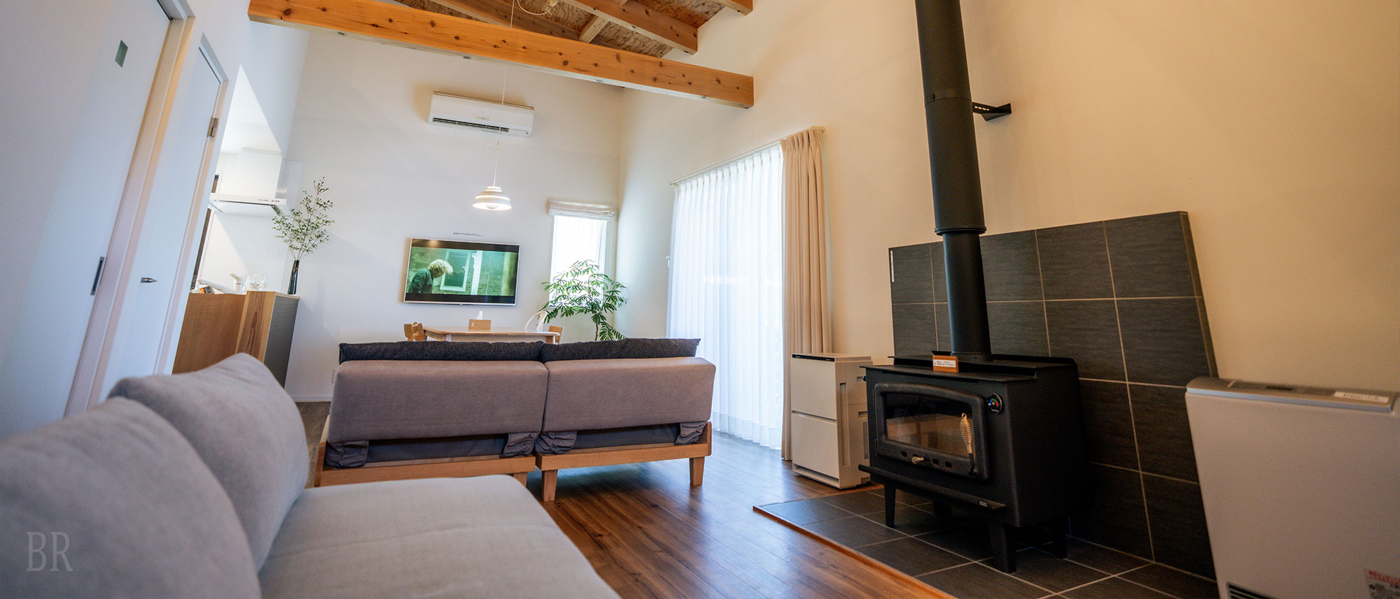 オーストラリア（ピキャン製）の薪ストーブ